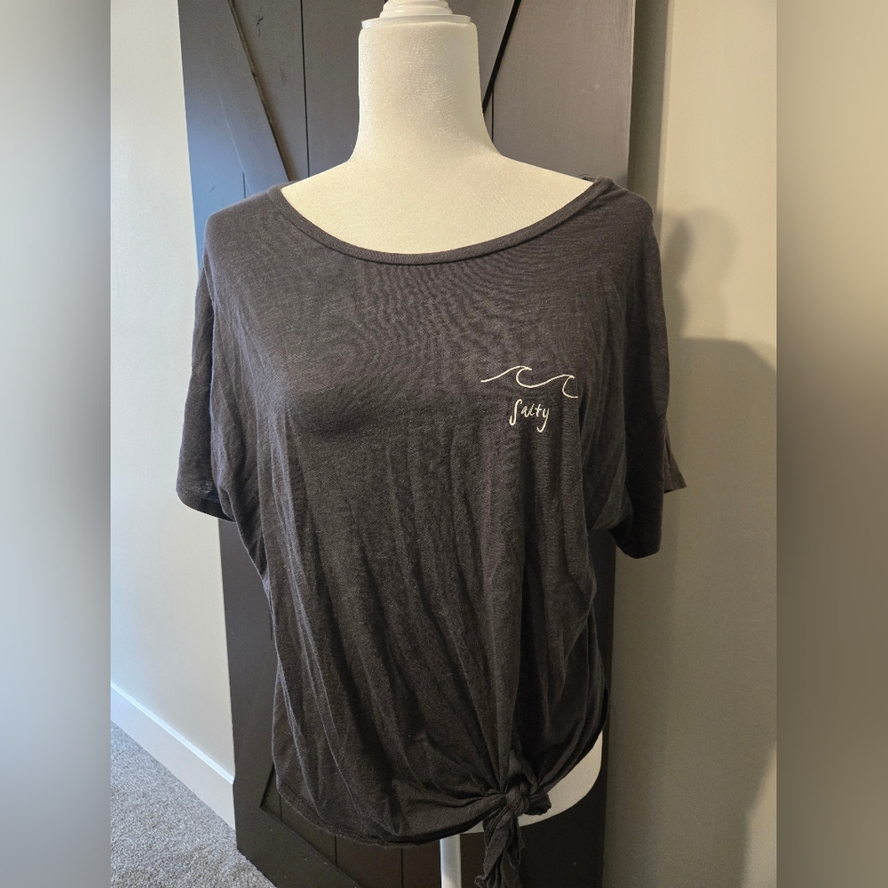 Trendy Gray Short Sleeve "Salty" Tee